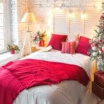 6 Ways to Decorate Your Bedroom for the Holidays