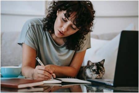 Six Reasons Why You Should Never Plagiarize College Assignments