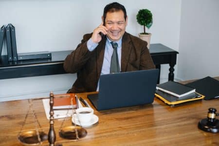Why businesses should hire an employment lawyer in Singapore