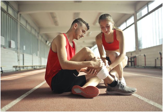 How To Use CBD For A Sports Injury Recovery?