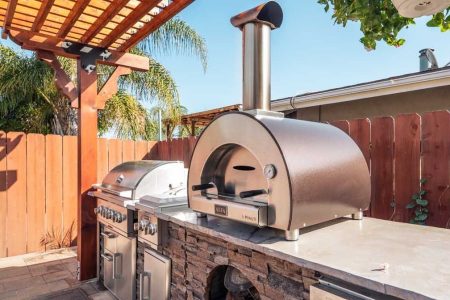 Outdoor Pizza Oven