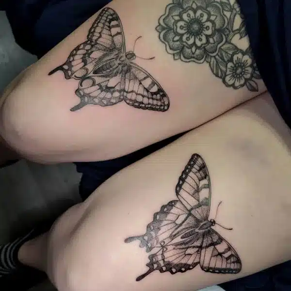tattoo design on above knee
