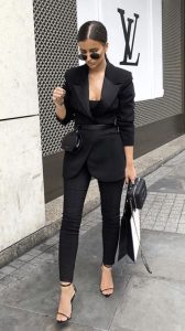 Elegant All-Black Outfits for Young Women - Elegant all black outfits for young women summer