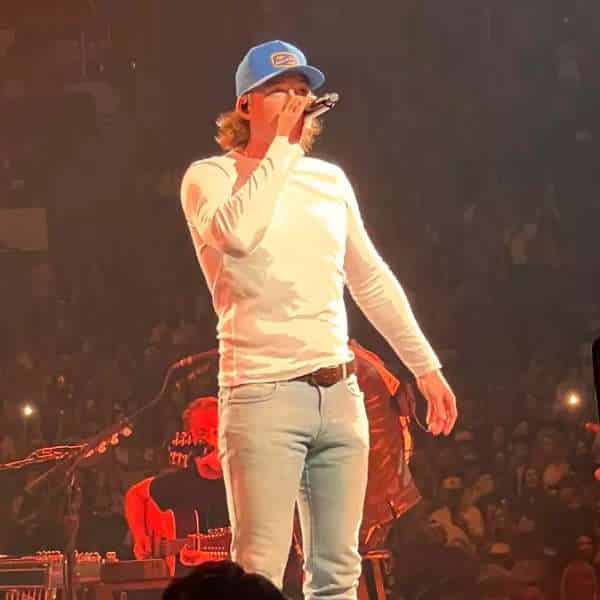 White Shirt With Light Blue Jeans