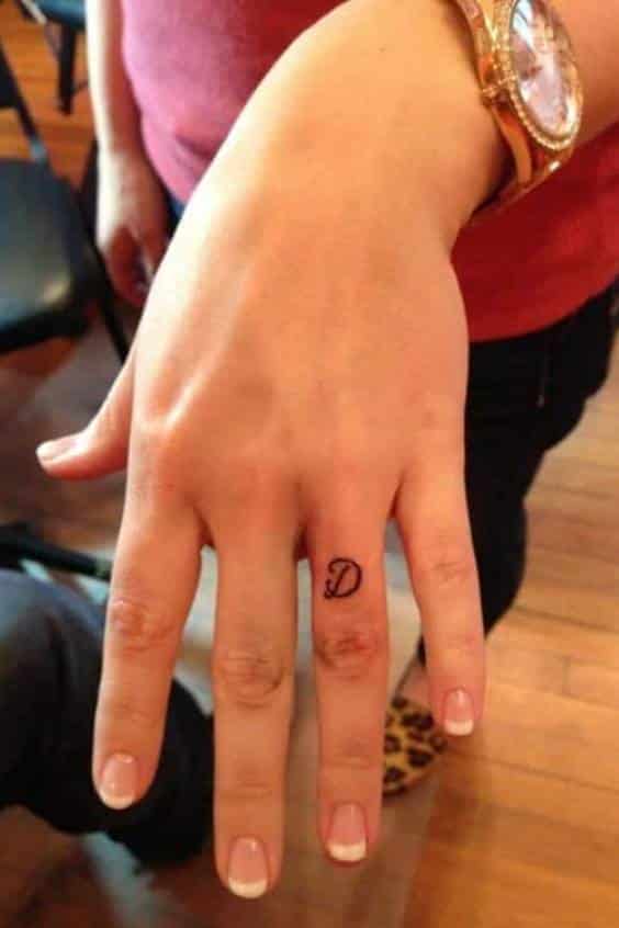 Finger Tattoos That will Make You Adore Your Fingers