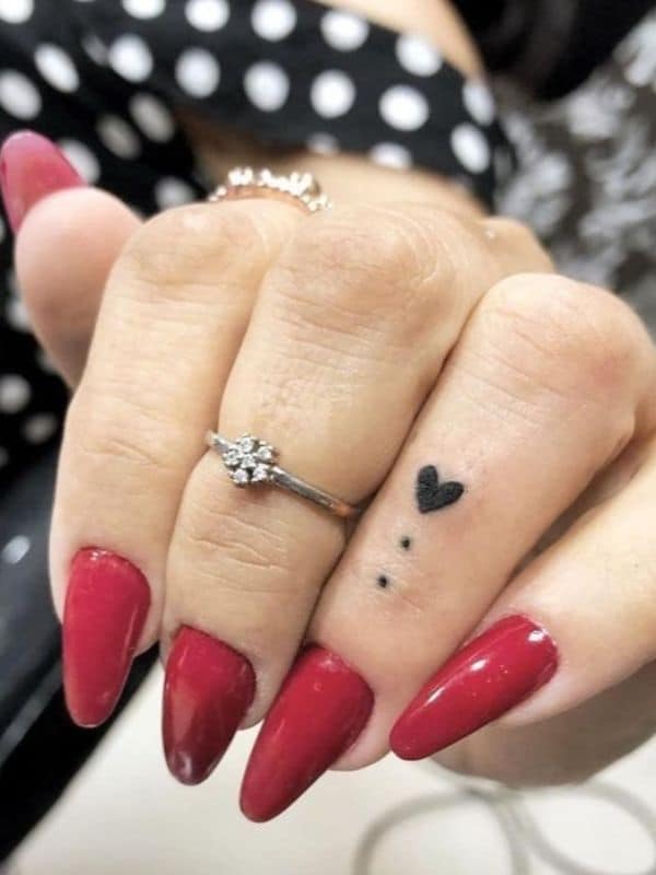 Heart Tattoos on finger