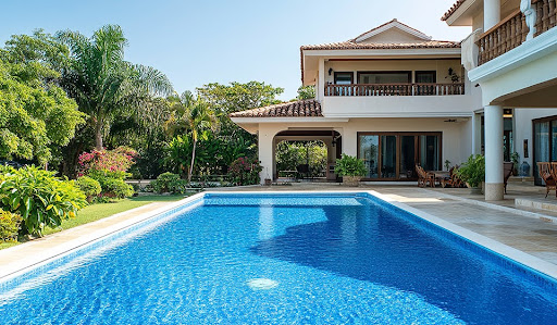 Pool Renovations: What to Do & When to Hire a Pro Pool Builder