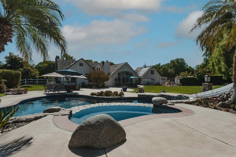 Transformative Makeovers: From High-End Viewing to Exquisite Lifestyle