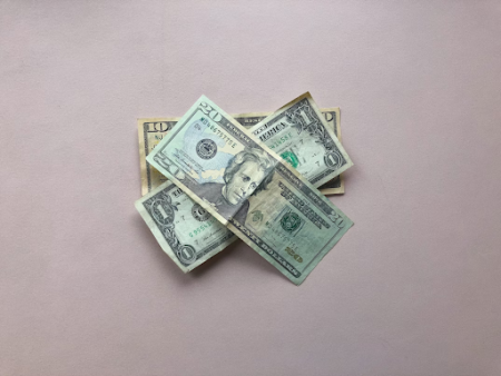 10 Costly Financial Mistakes To Avoid: Expert Tips For A Strong 2025